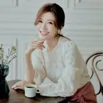 Emily Chu 空姐報報頭像